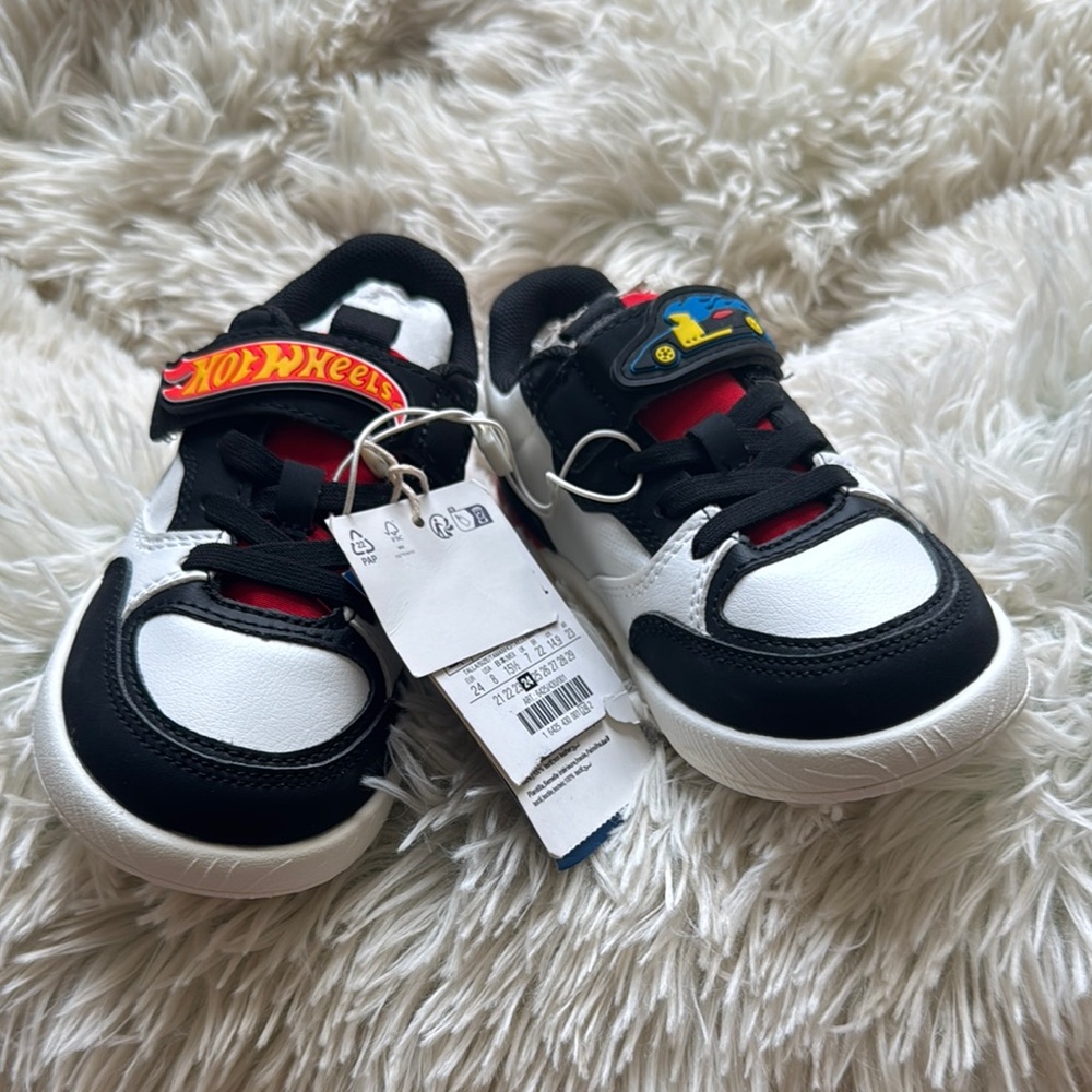 Zara Black and White Sneakers with Velcro Closure